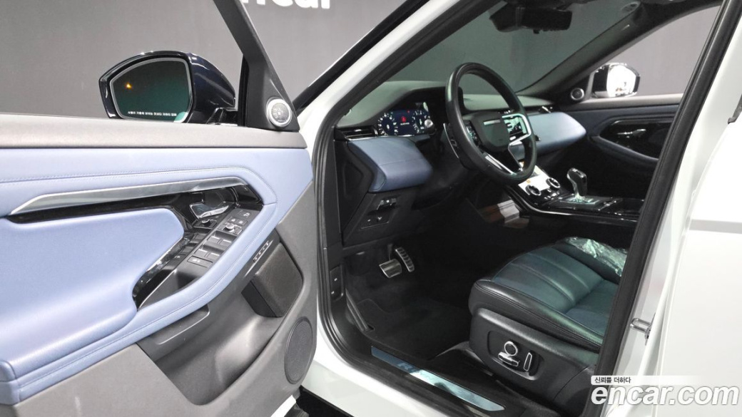 Land Rover Range Rover Evoque P250 R-Dynamic SE, 2021