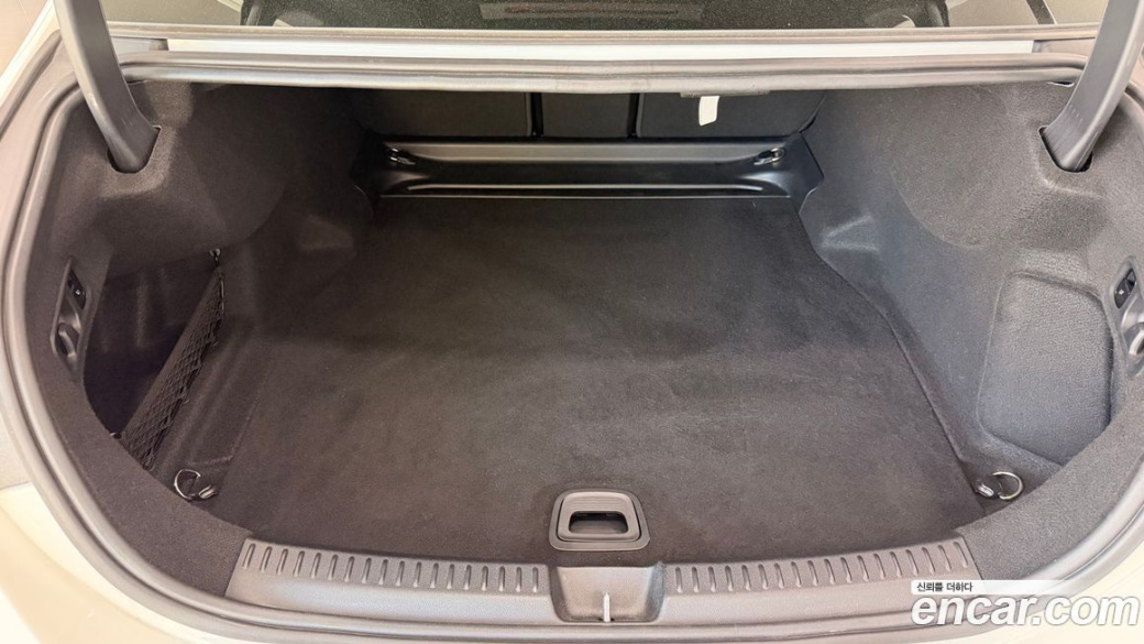 Mercedes-Benz E-Class E300 4MATIC Exclusive, 2024