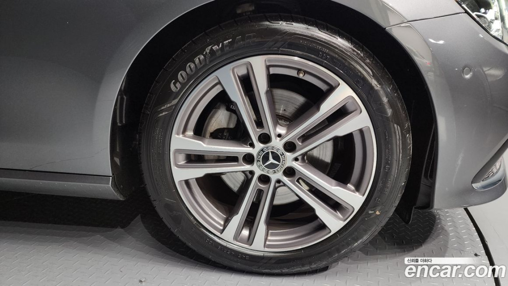 Mercedes-Benz E-Class E250 Avantgarde, 2023