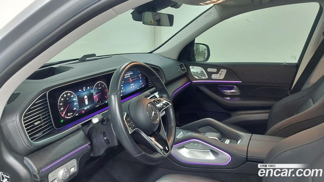 Mercedes-Benz GLE-Class GLE300d 4MATIC, 2025