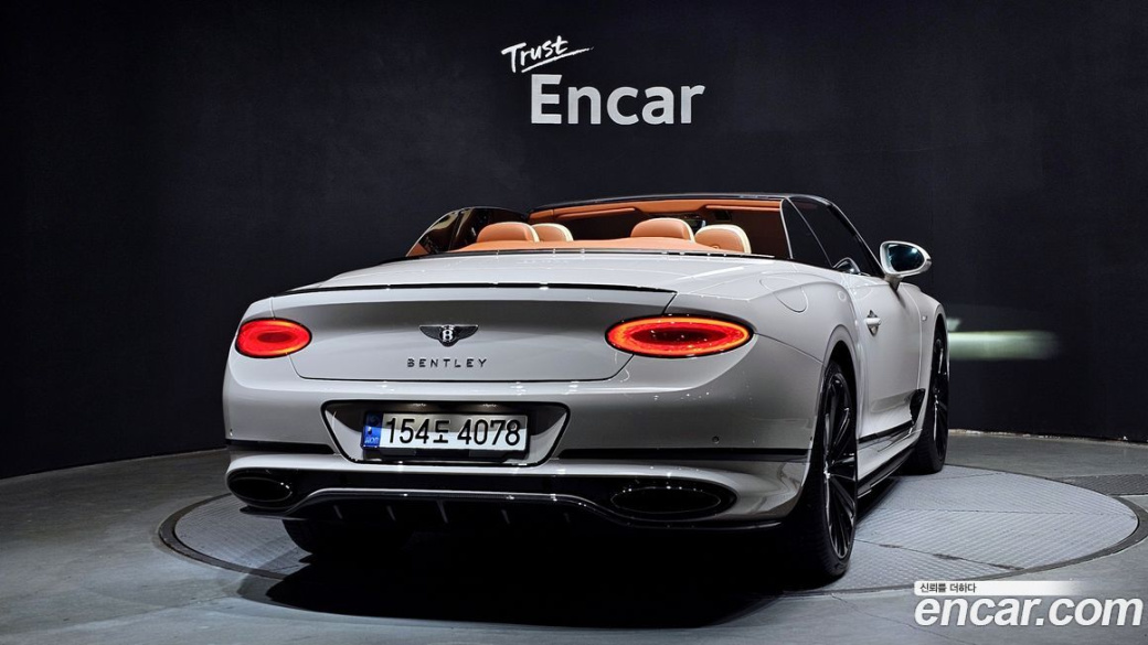Bentley Continental 6.0 GTC, 2022