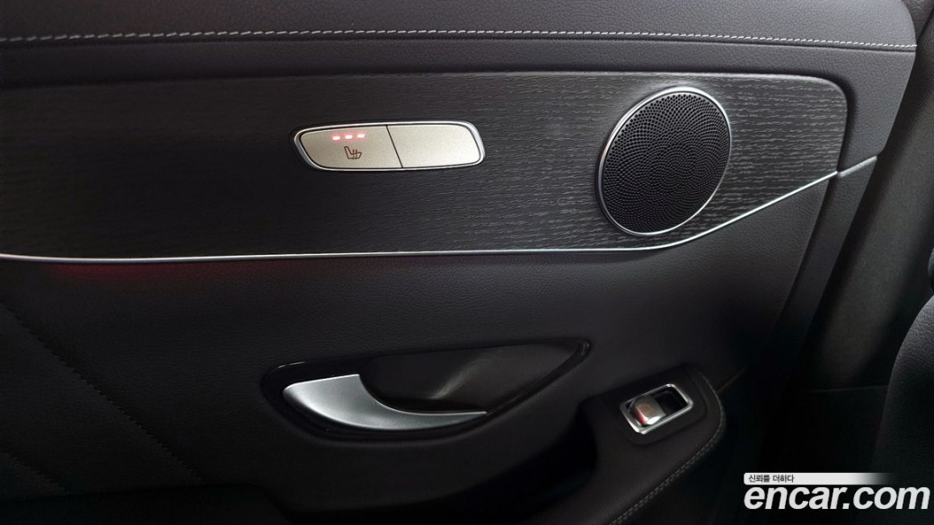 Mercedes-Benz GLC-Class GCL300 4MATIC Coupe, 2023
