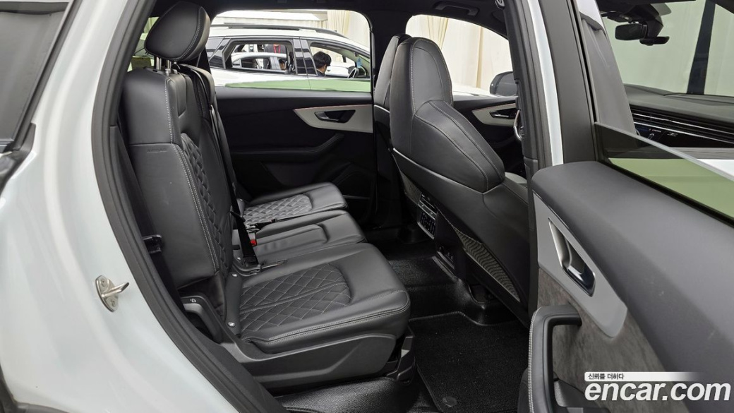 Audi Q7 55 TFSI Quattro Premium, 2022
