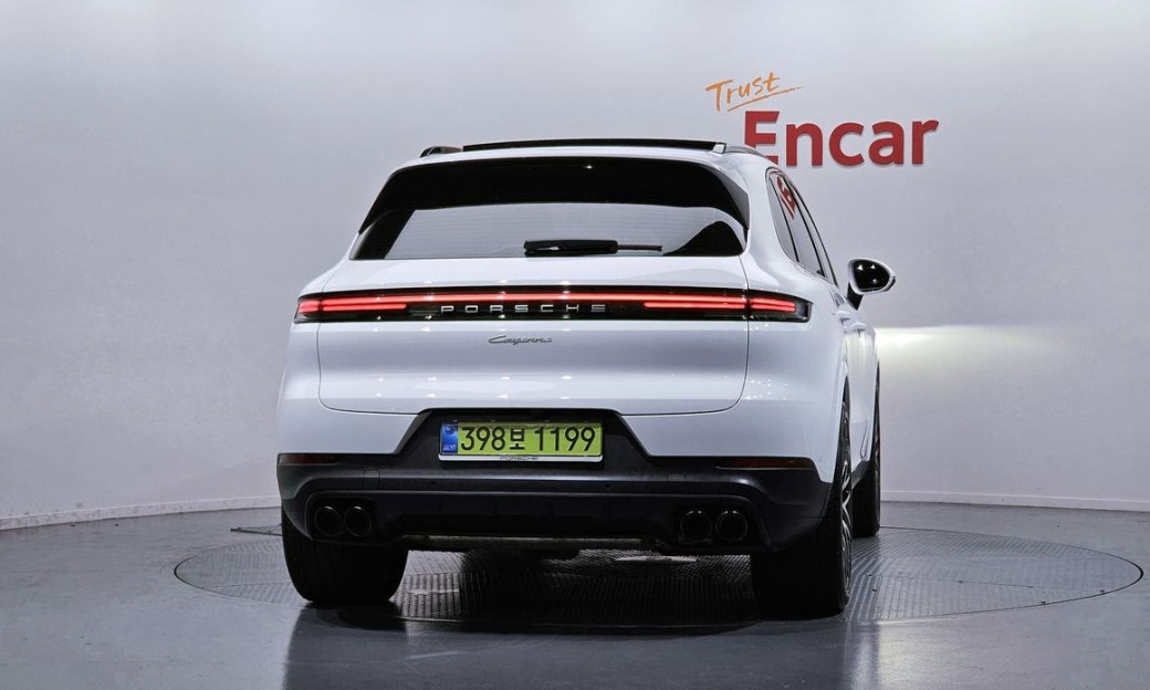 Porsche Cayenne 3.0, 2025