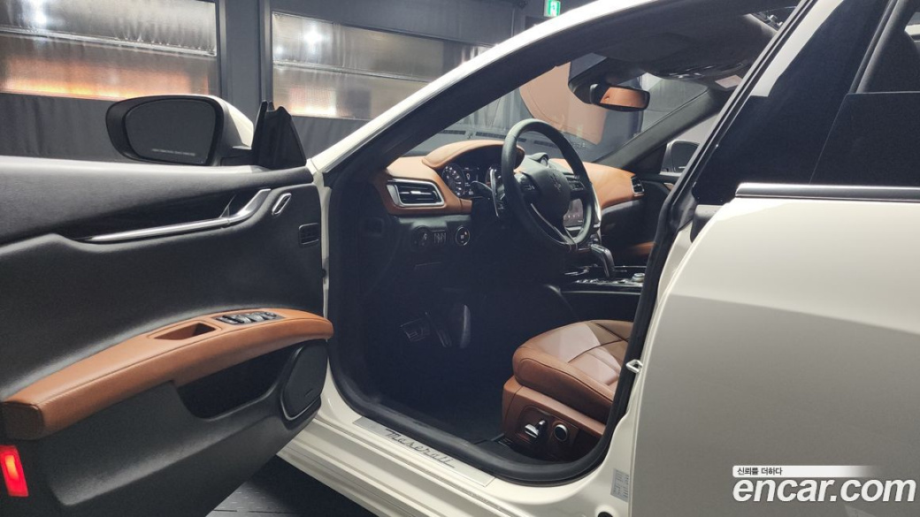 Maserati Ghibli 3.0 Modena, 2022