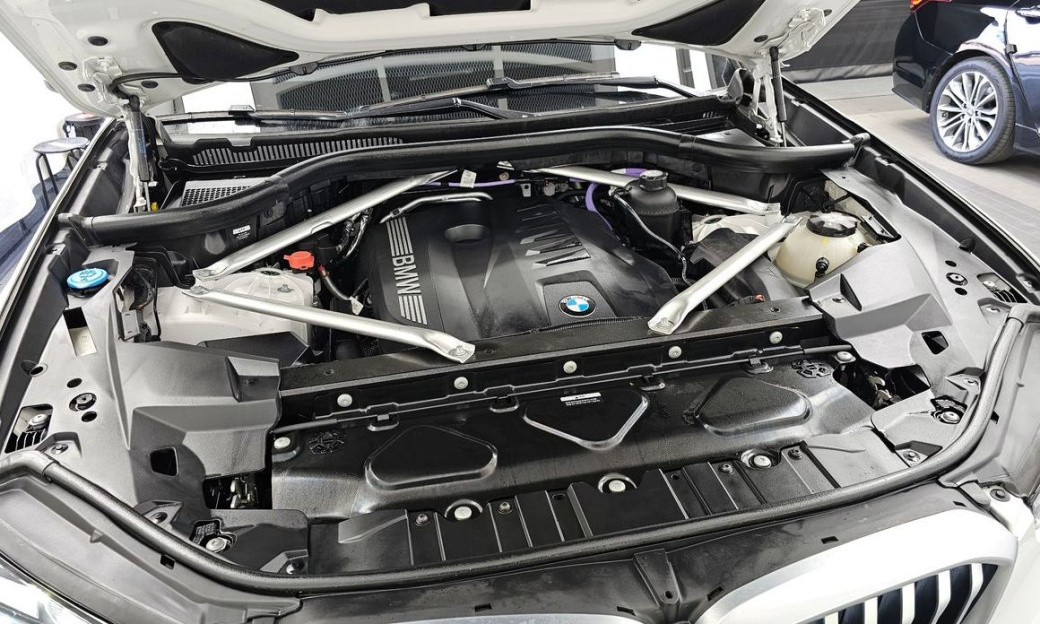 BMW X5 xDrive 40i M Sport, 2024