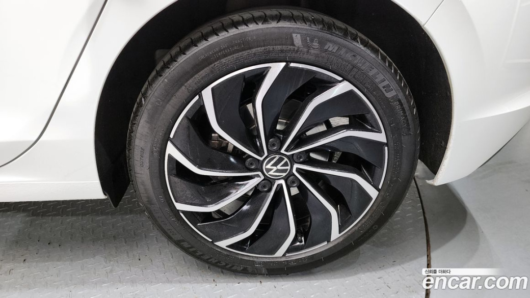 Volkswagen Golf 2.0 TDI Prestige, 2024