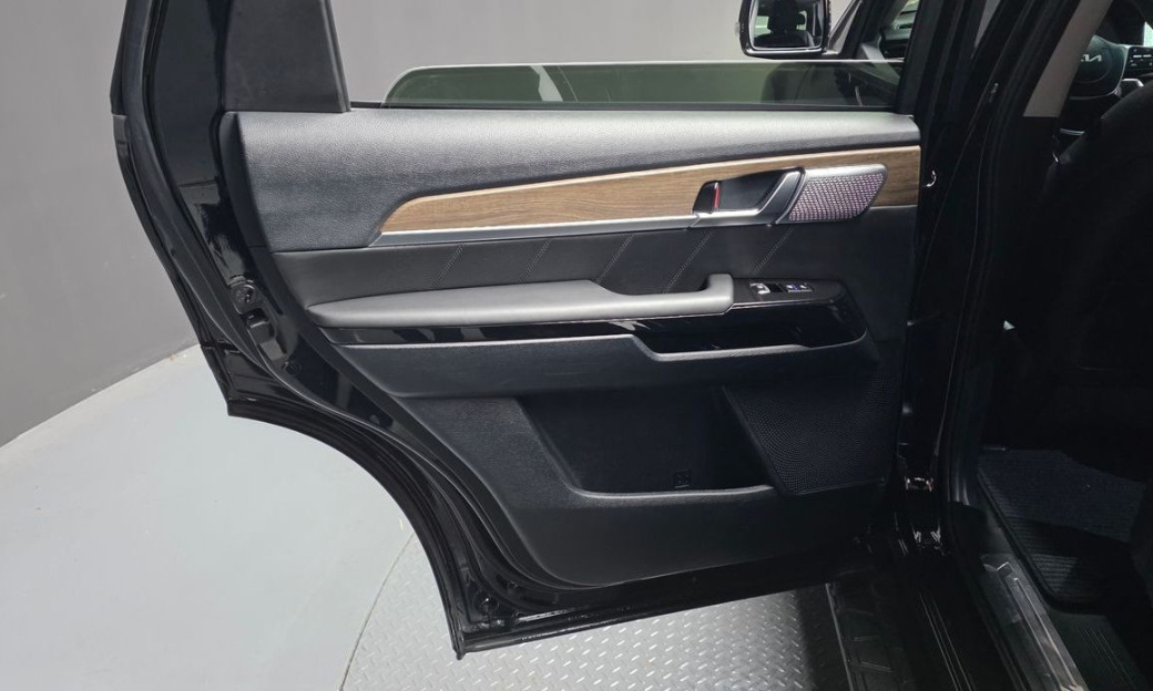 Kia Mohave Diesel 3.0 4WD 6-Seater, 2022