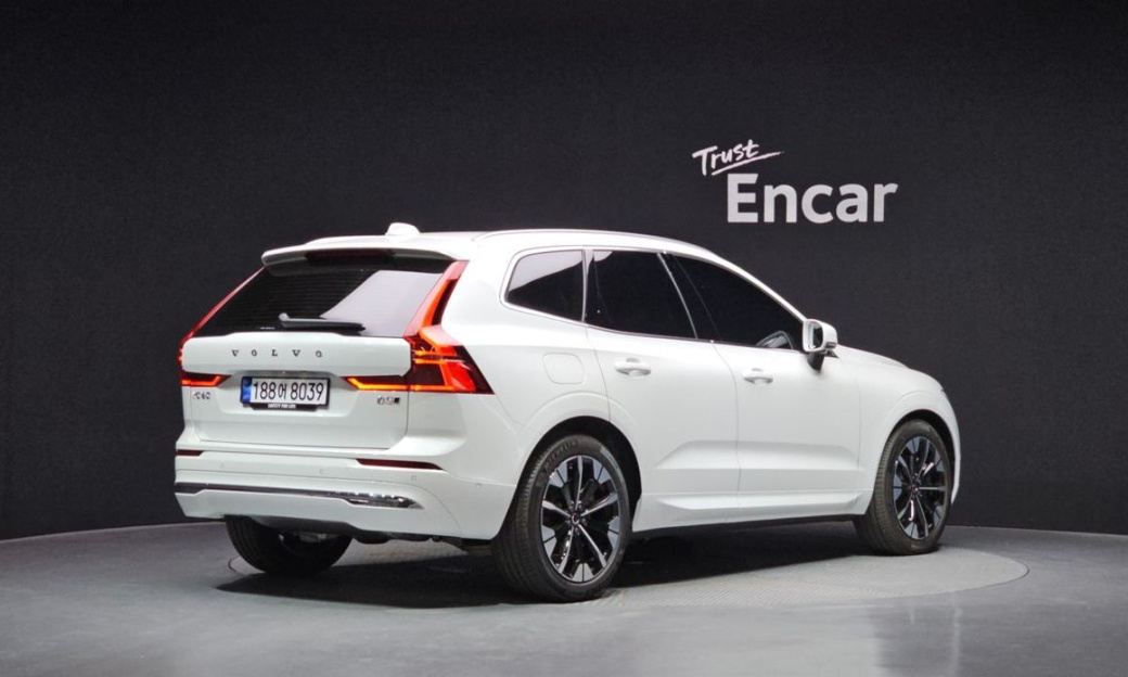 Volvo XC60 B5 Ultra Bright Air Sus, 2026