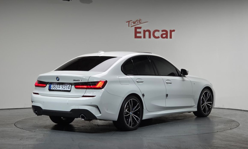BMW 3-Series 320d M Sport, 2022
