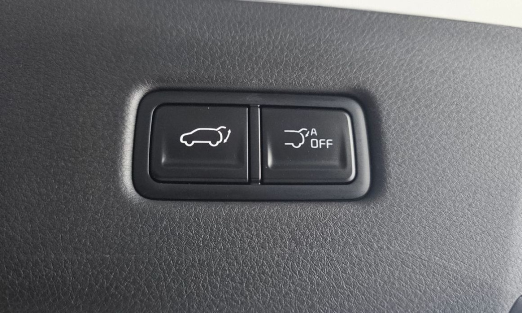 Kia Carnival 9-Seater Noblesse, 2024