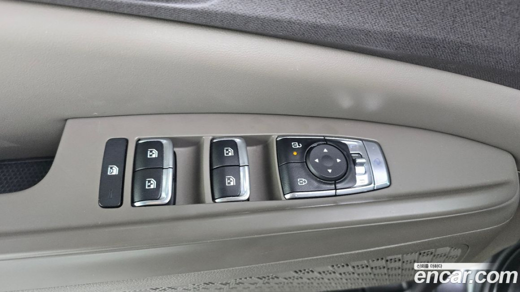Kia Carnival 9-Seater Noblesse, 2024
