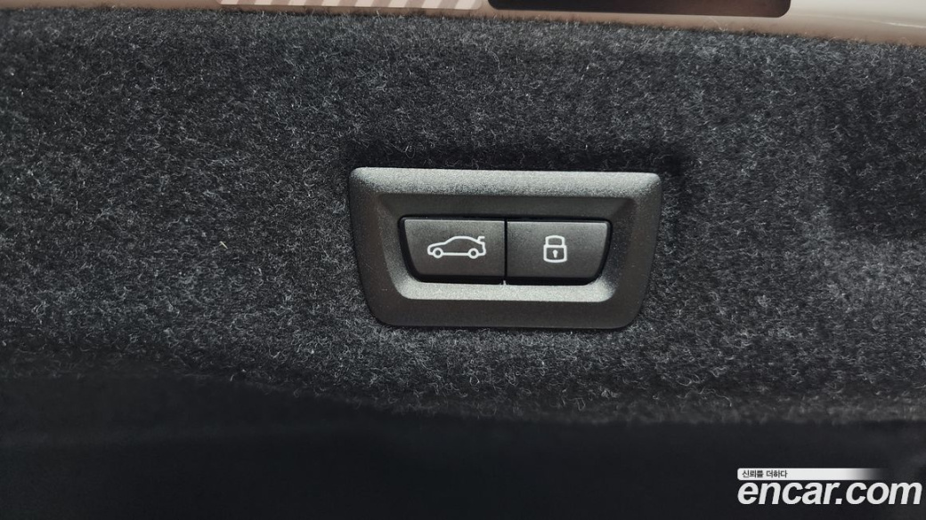 BMW 5-Series 520i M Sport, 2025