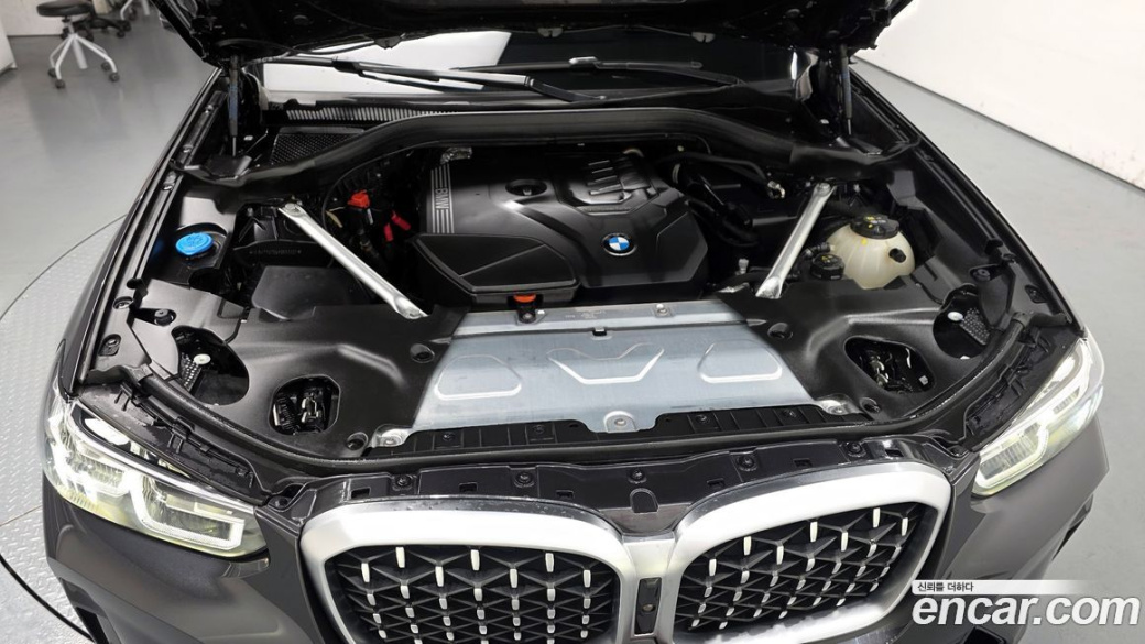 BMW X4 xDrive20i M Sport, 2023