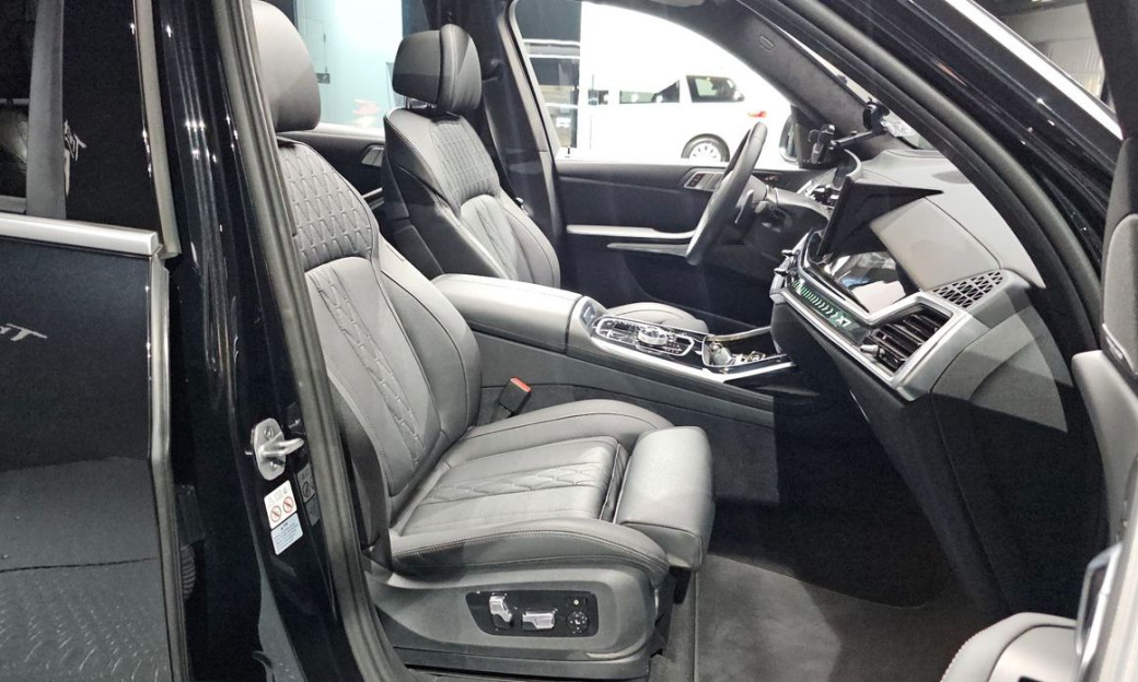 BMW X7 xDrive 40i M Sport 6STR, 2024