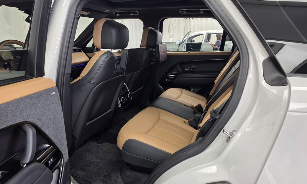 Land Rover Range Rover Sport P360 Autobiography, 2024