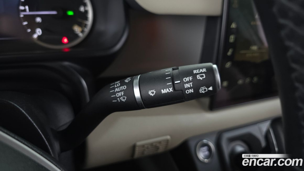 Land Rover Defender 110 D250 SE, 2023