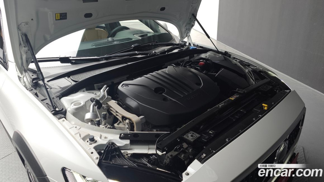 Volvo V60 B5 Ultimate AWD, 2024