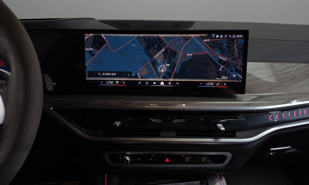 BMW X7 xDrive 40i Design Pure Excellence 6-Seater, 2024