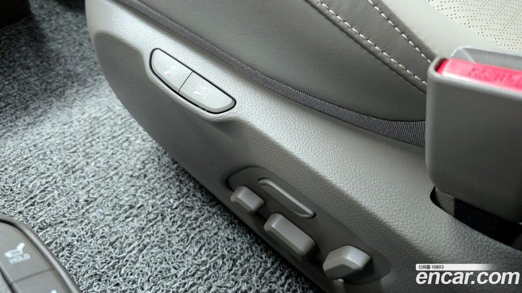 Kia Carnival 7-Seater Signature, 2023