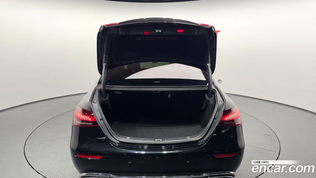 Mercedes-Benz E-Class E350 4MATIC Avantgarde, 2022