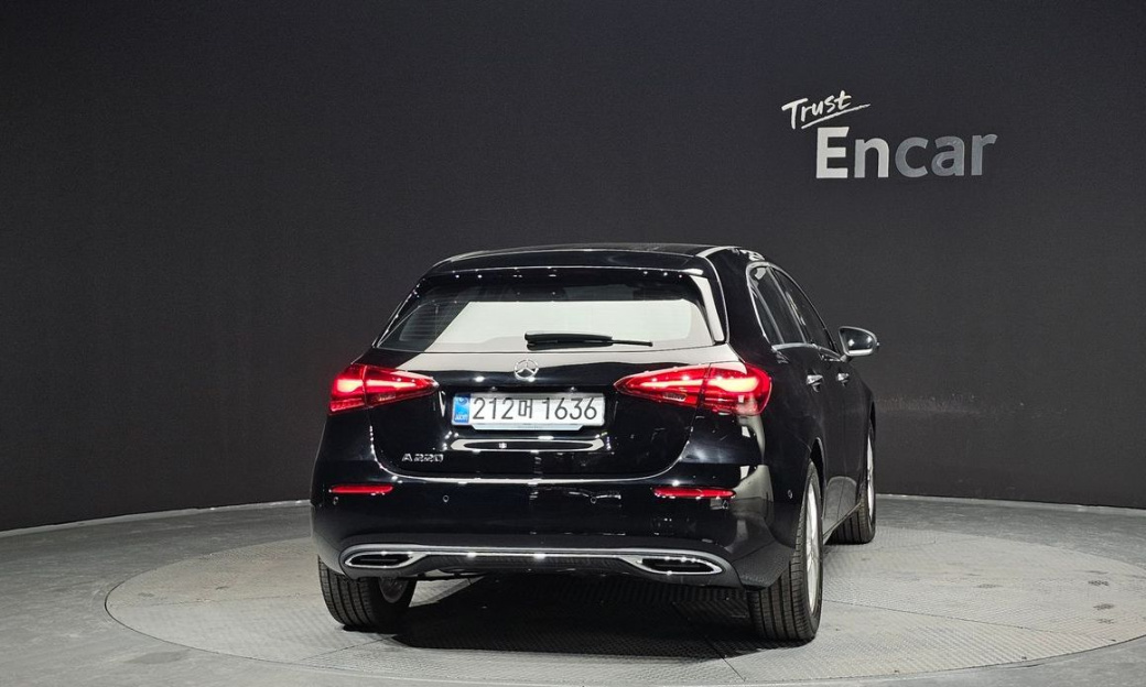 Mercedes-Benz A-Class A220 Hatchback, 2025