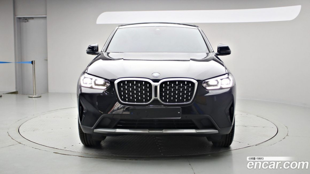BMW X4 xDrive30i, 2022