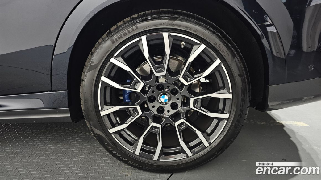BMW X6 xDrive40i M Sport, 2025