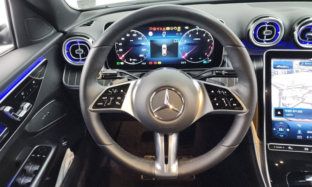 Mercedes-Benz C-Class C300 4MATIC Avantgarde, 2024