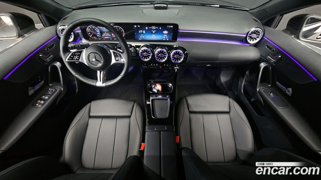 Mercedes-Benz A-Class A220 Hatchback, 2025