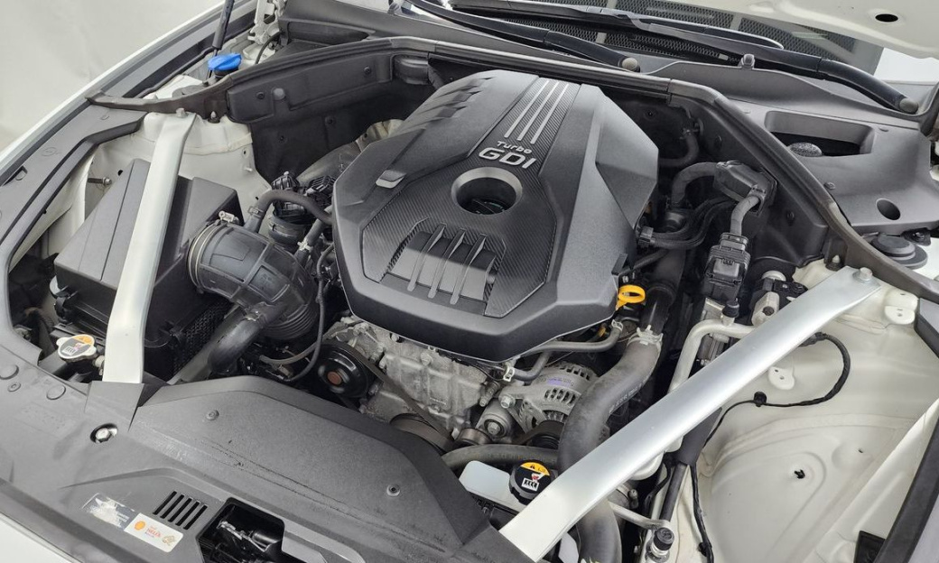 Genesis G70 Gasoline 2.0T 2WD, 2021