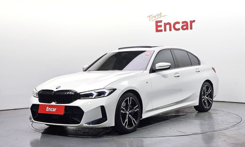 BMW 3-Series 320i M Sport, 2026