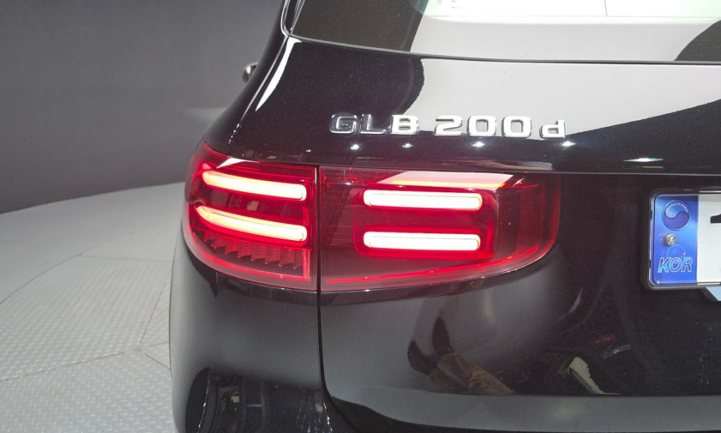 Mercedes-Benz GLB-Class GLB200 d, 2024