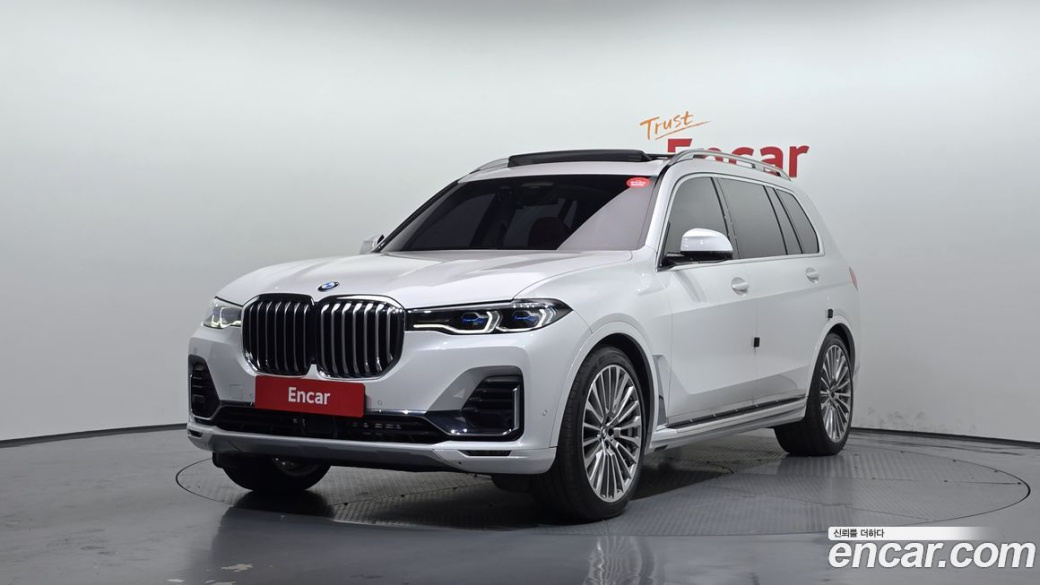 BMW X7 xDrive 40i Design Pure Excellence 6-Seater, 2022