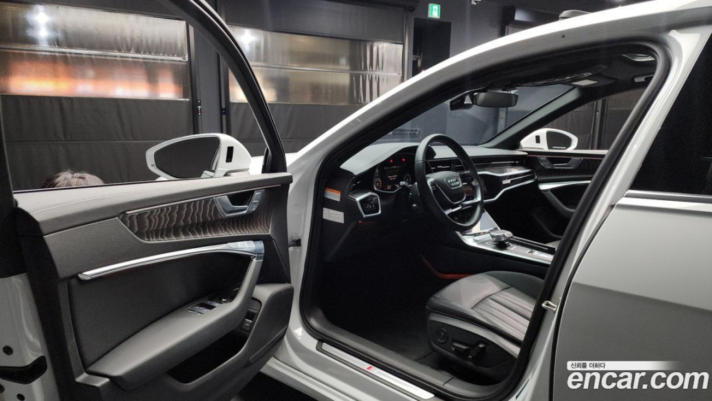 Audi A6 45 TFSI Quattro Premium, 2023