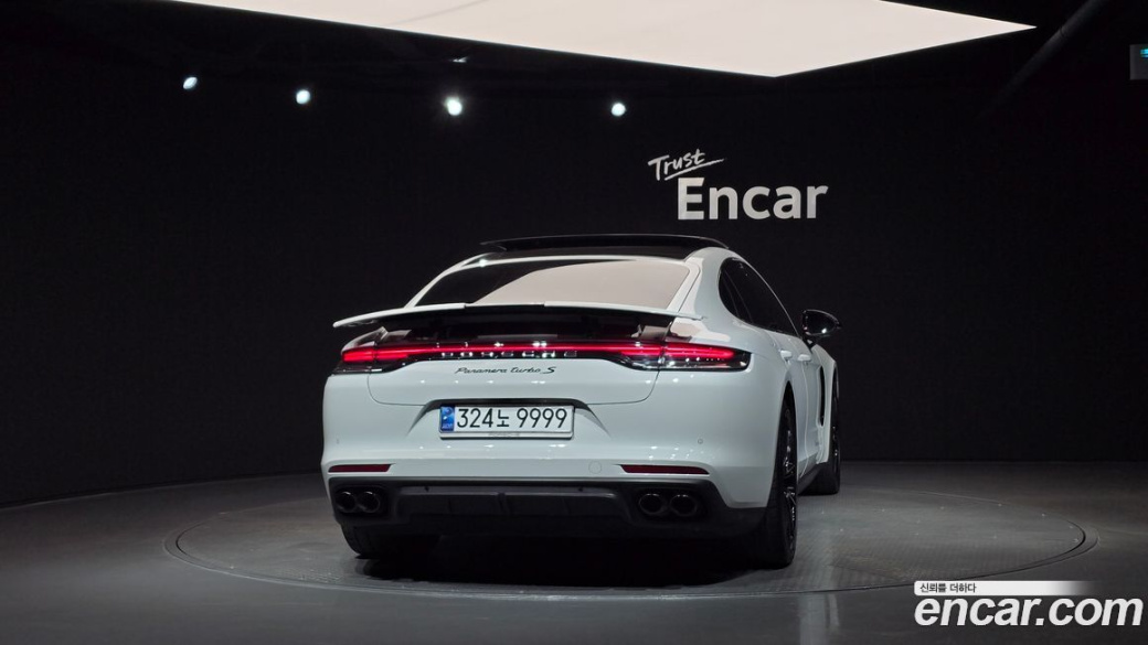 Porsche Panamera 4.0 Turbo S, 2023