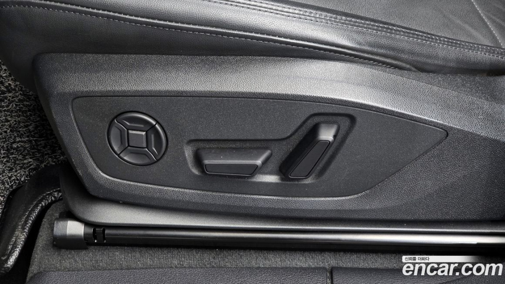 Audi Q3 35 TDI Premium, 2022