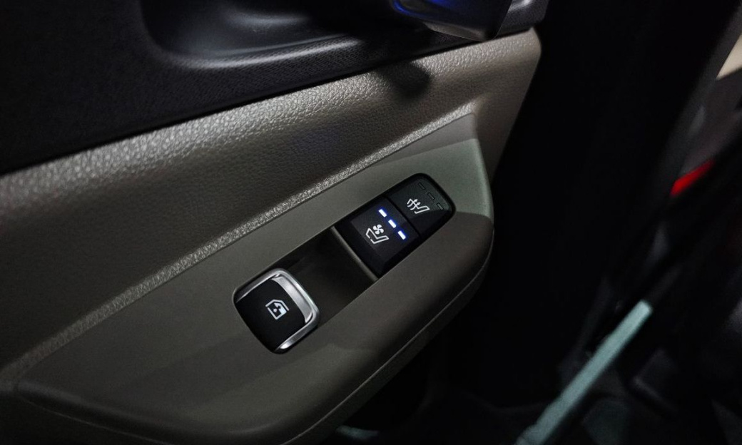 Kia Carnival 7-Seater Noblesse, 2024