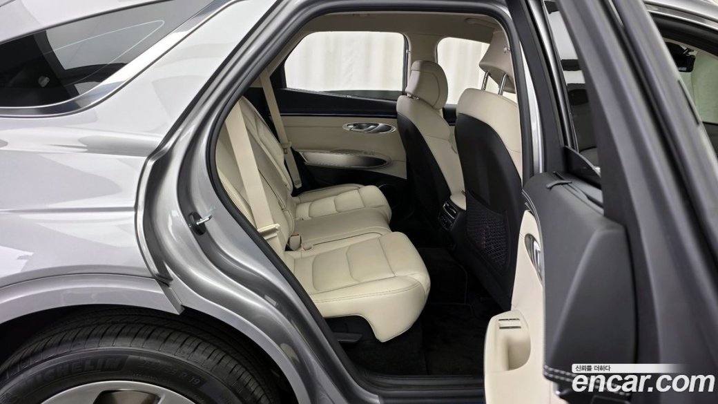 Genesis GV70 2.5T Gasoline AWD, 2025