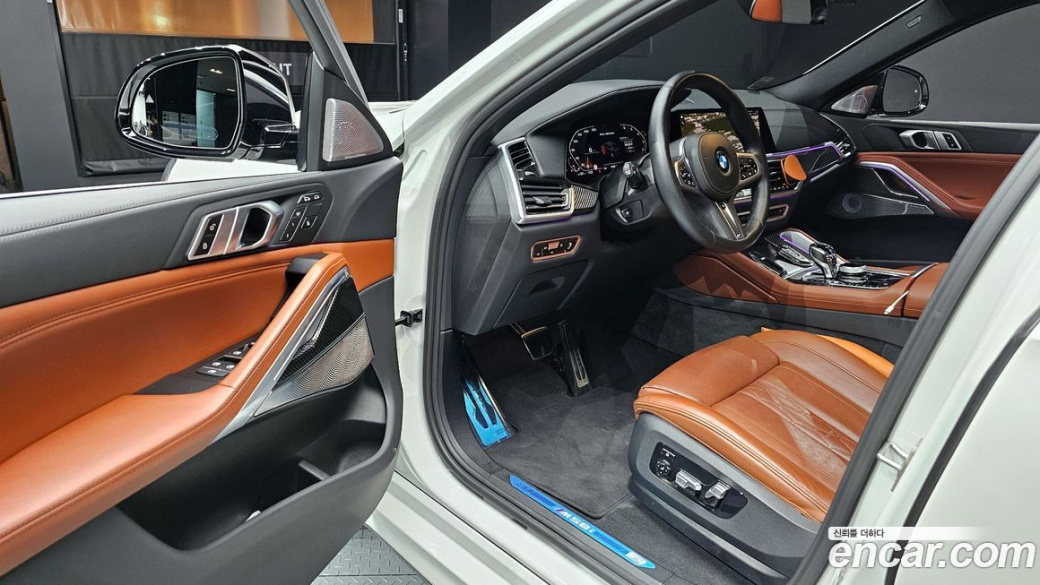 BMW X6 M50i, 2023