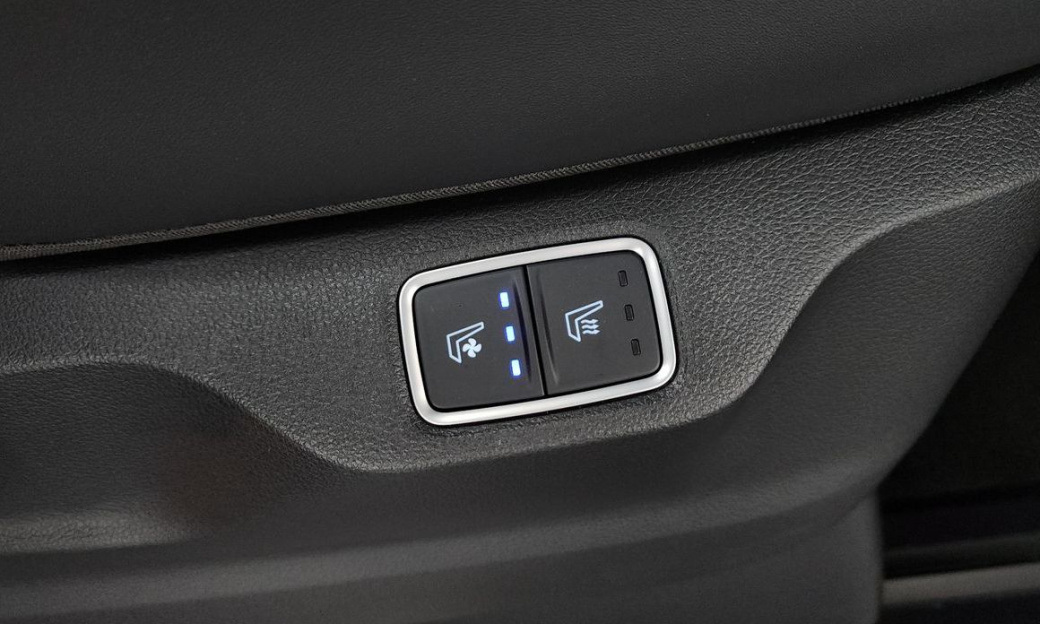 Hyundai Staria Lounge 9-Seater, 2025