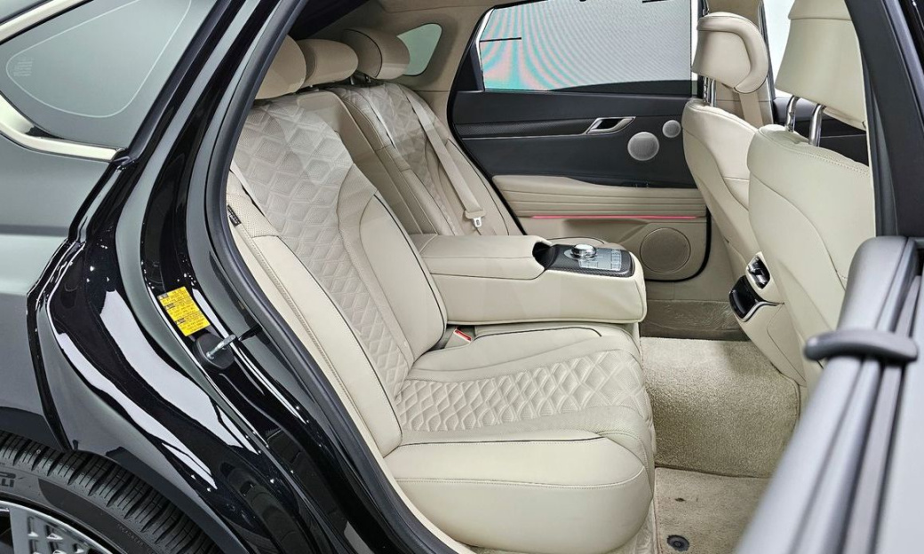 Genesis G80 Gasoline 2.5 Turbo 2WD, 2026