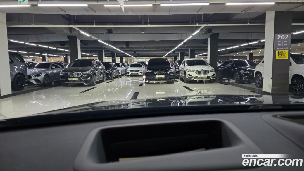 Mercedes-Benz S-Class S350 d 4MATIC, 2025