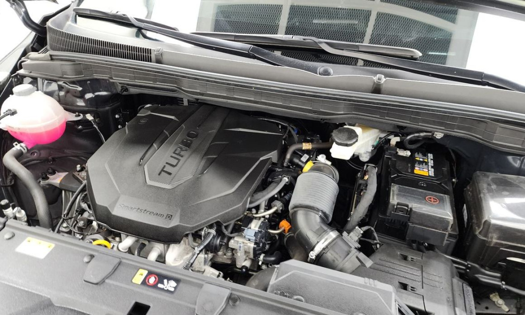 Kia Carnival 7-Seater Gravity, 2025