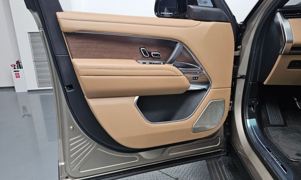 Land Rover Range Rover P530 Autobiography Long Wheel Base, 2023