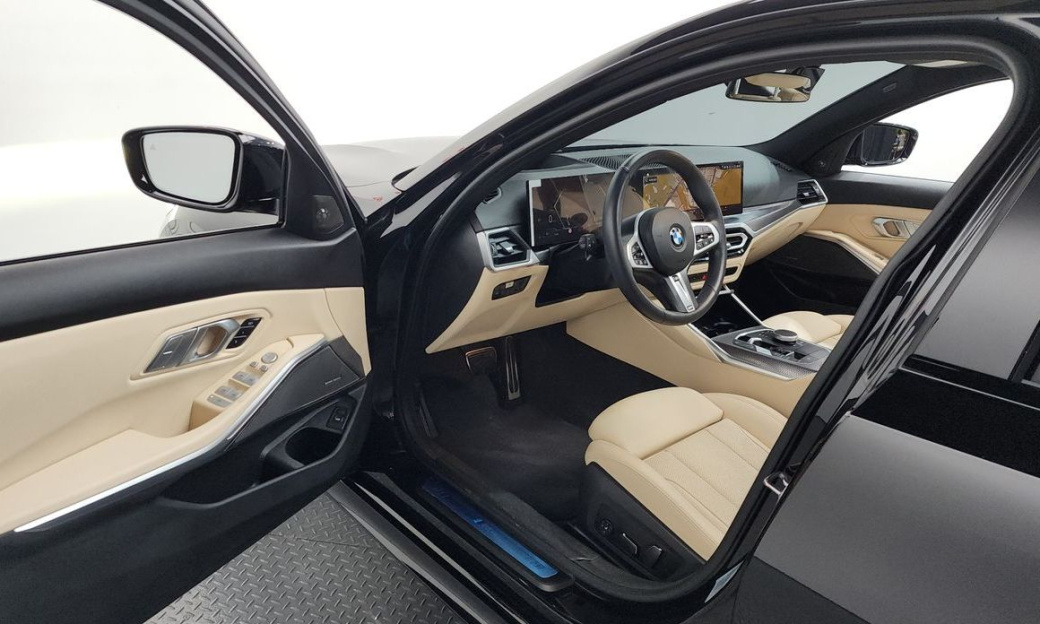 BMW 3-Series 320i M Sport, 2024