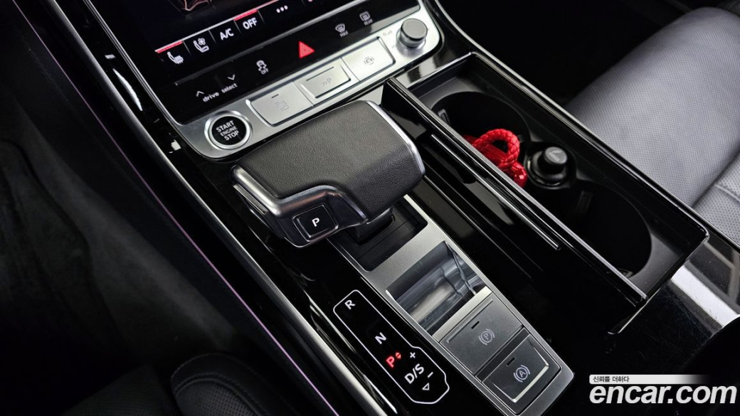 Audi A8 55 TFSI Quattro LWB, 2021