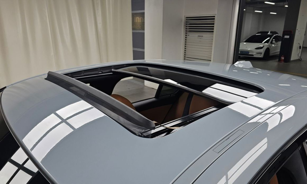 BMW 3-Series 320i M Sport, 2025