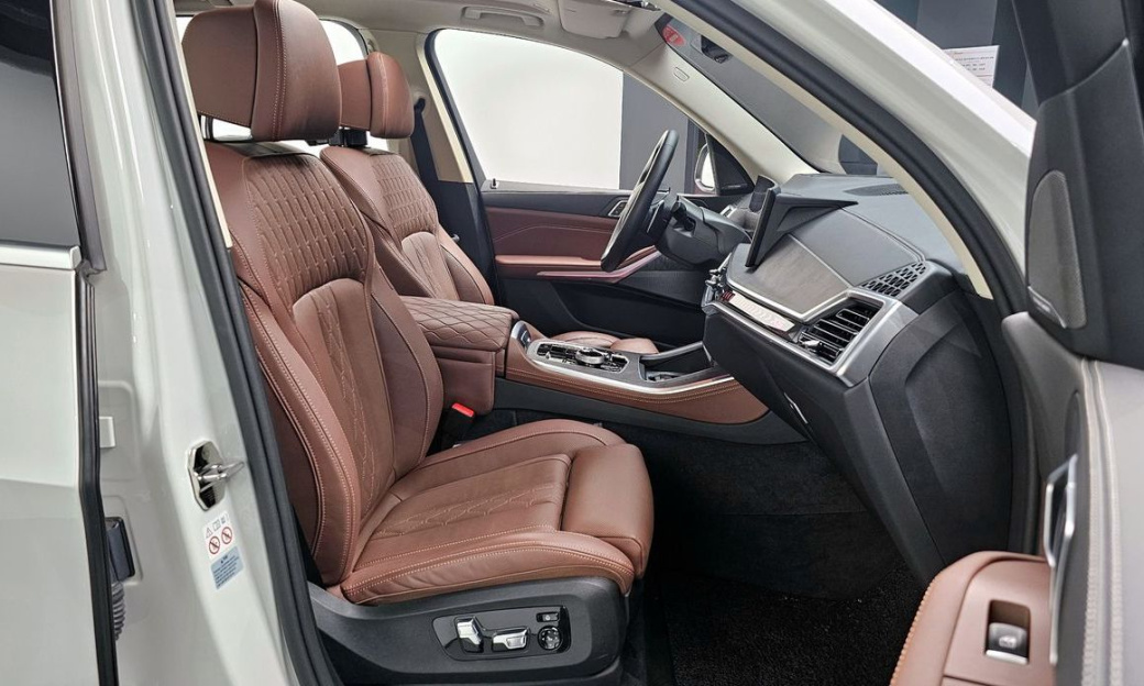 BMW X5 xDrive 40i xLine, 2024
