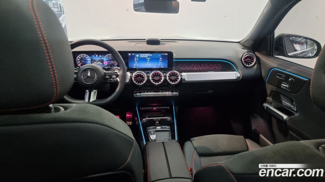 Mercedes-Benz GLB-Class GLB250 4MATIC, 2025